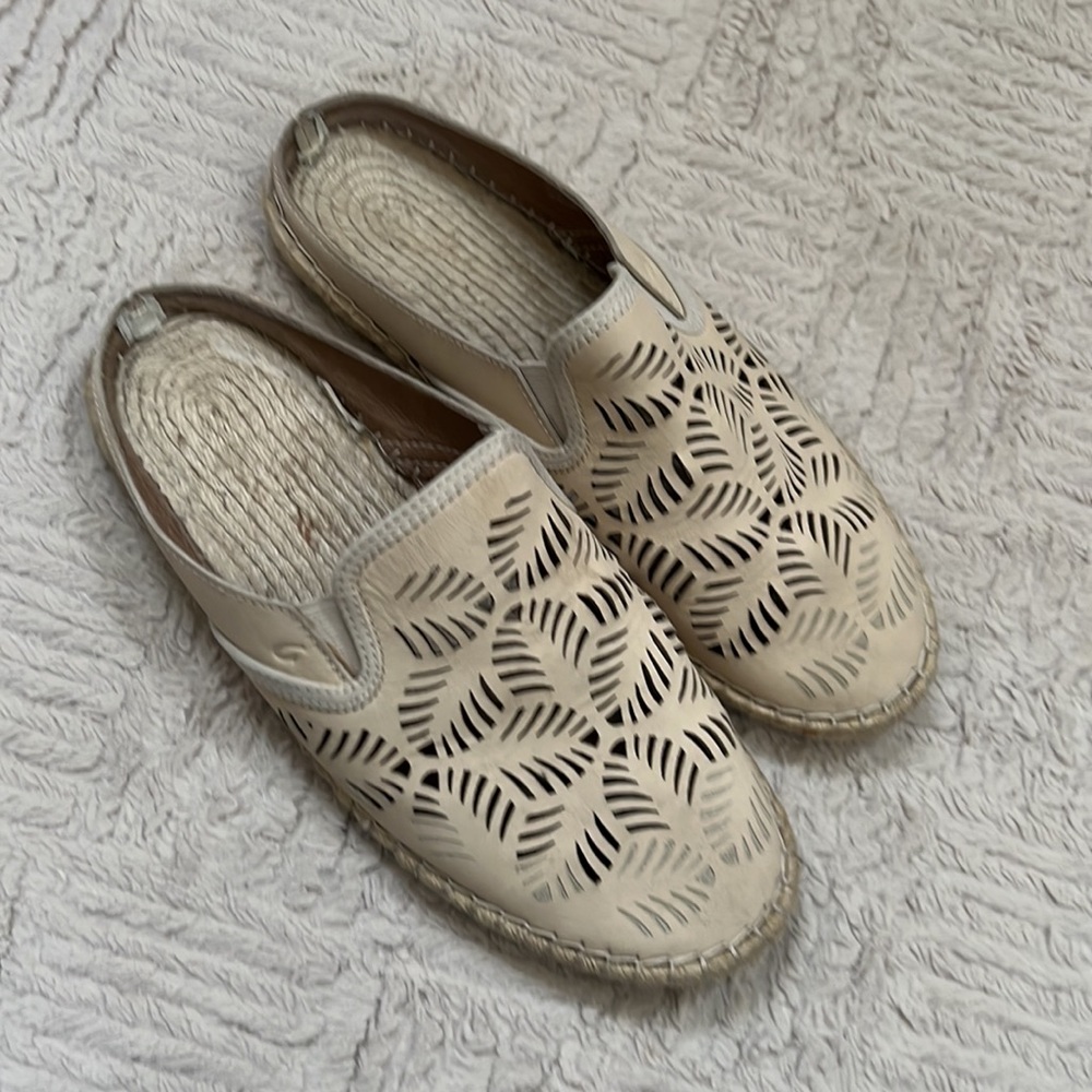 Kaula ʻOlu ʻIli espadrille ideal everyday mule, full-grain leather, tan, Size 8